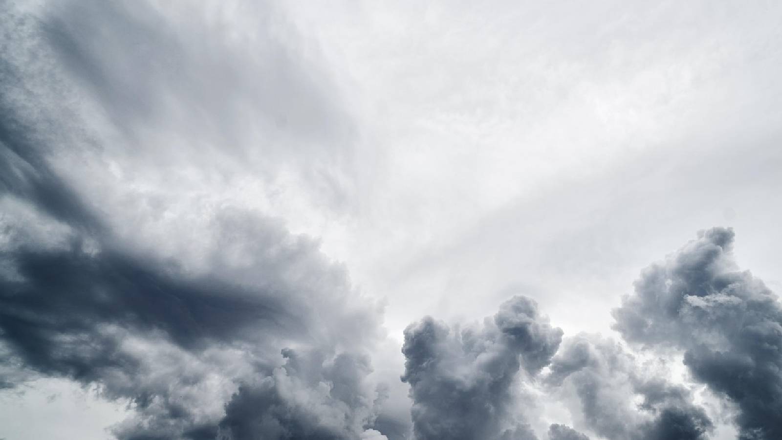 Image of stormy sky